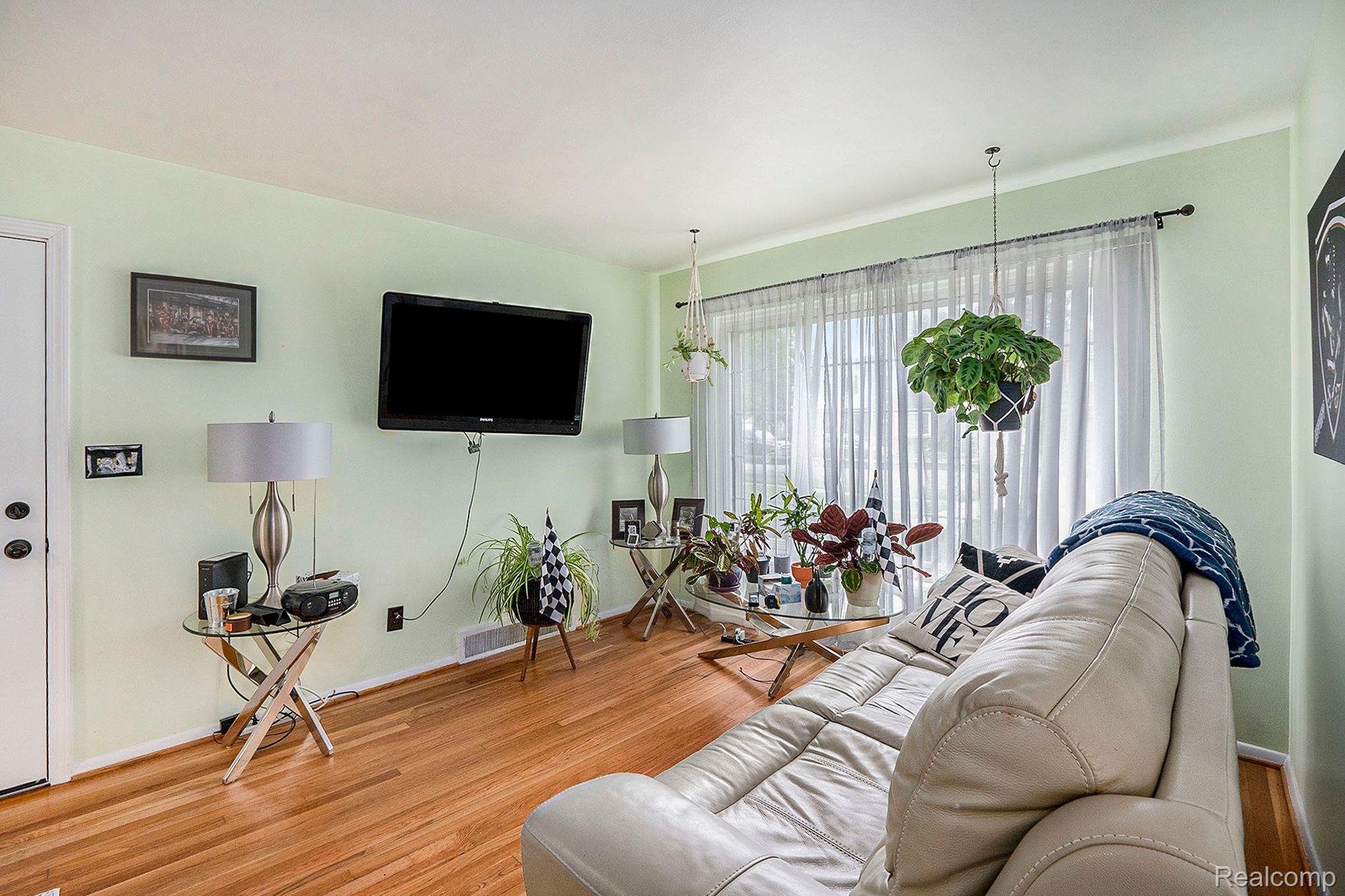 23211 EDSEL FORD