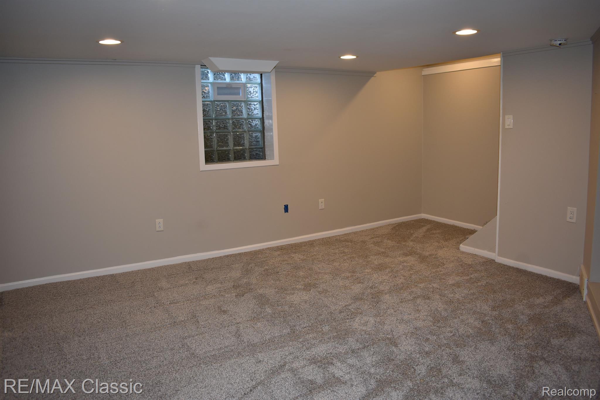 752 GRAEFIELD Court