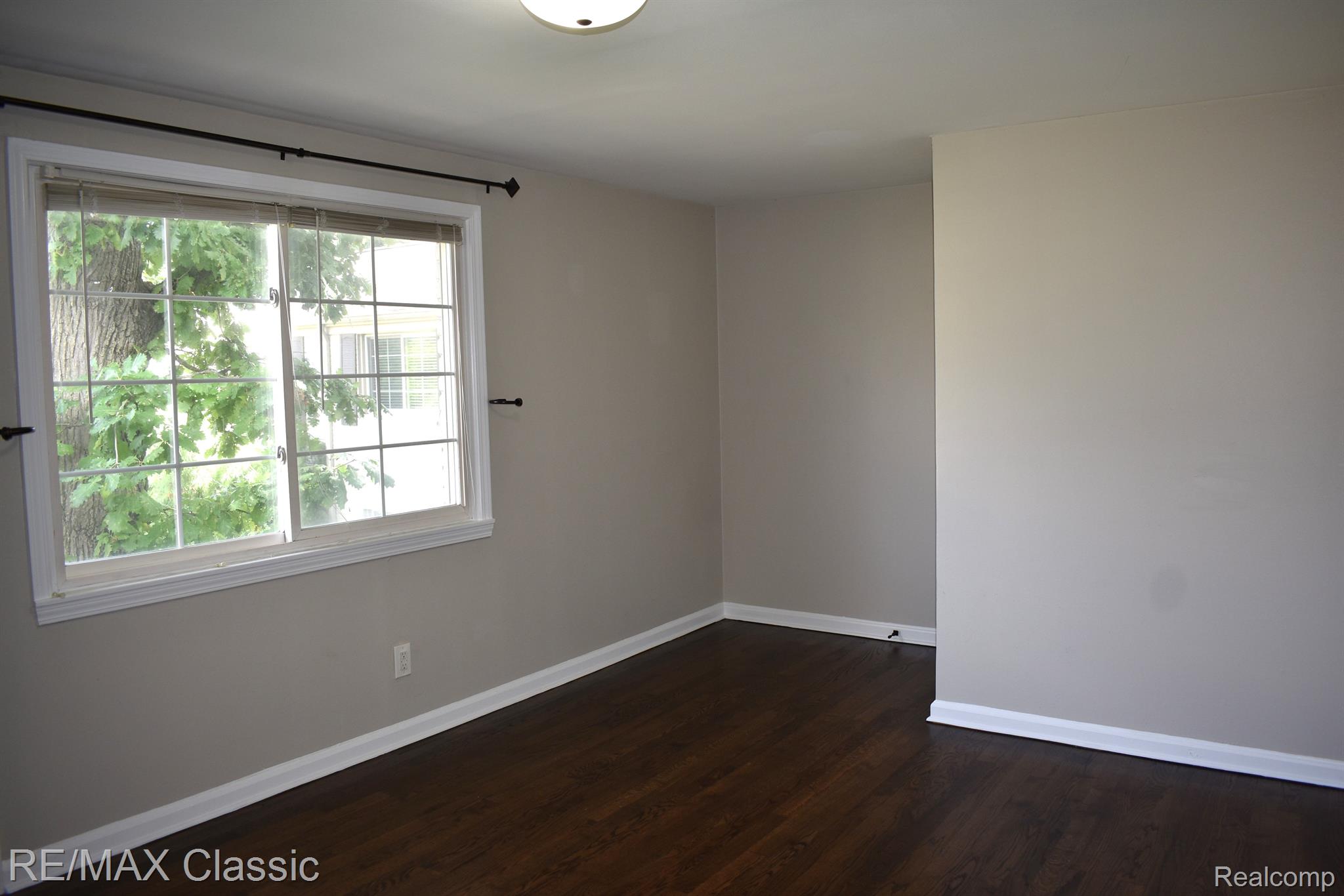 752 GRAEFIELD Court