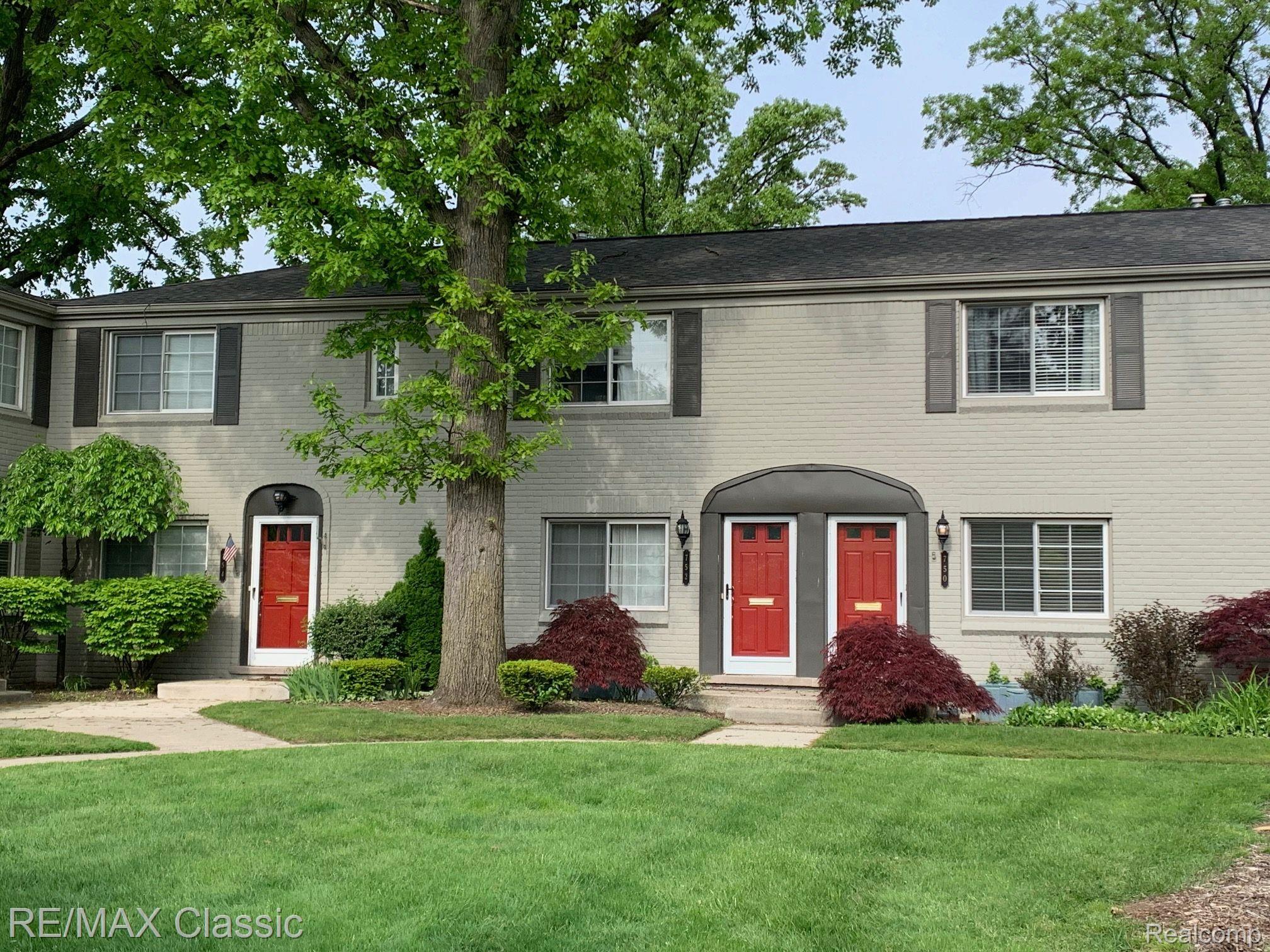 752 GRAEFIELD Court