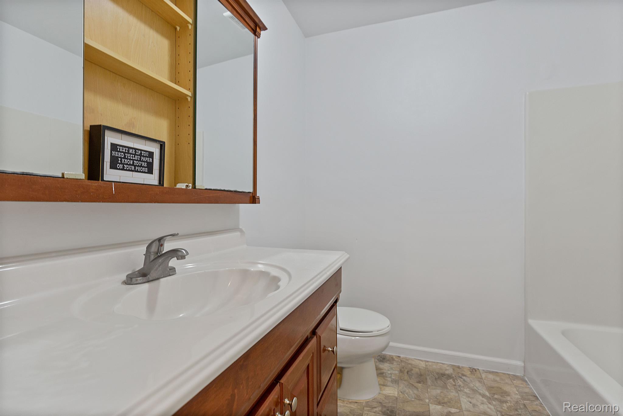 2522 CANDLEWICK Drive