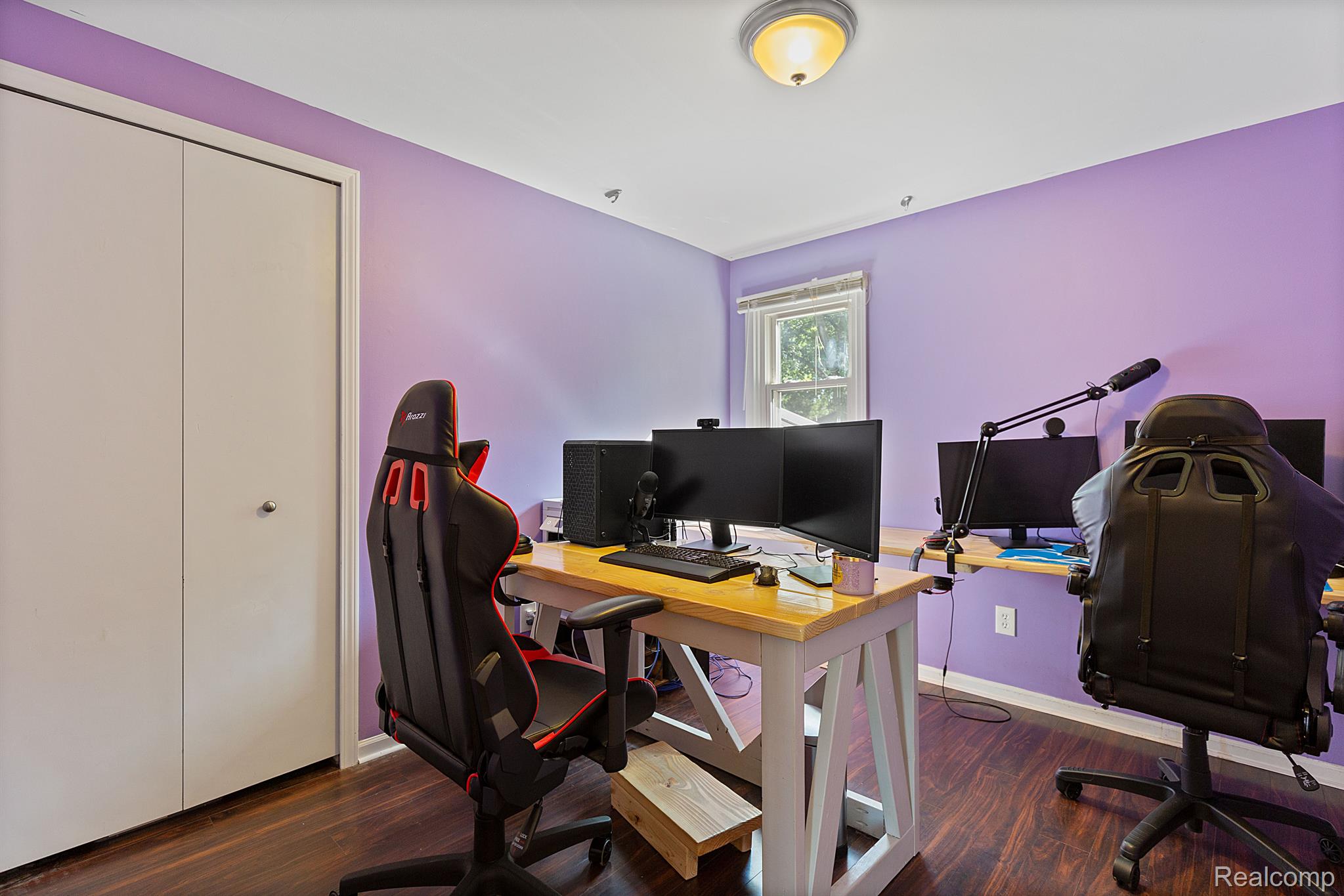 2522 CANDLEWICK Drive