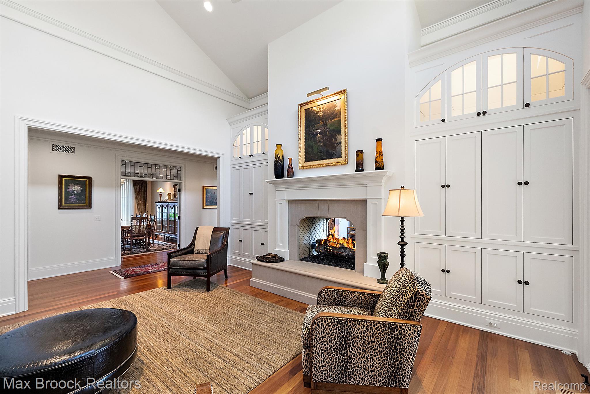 1292 CIRCLE COURT