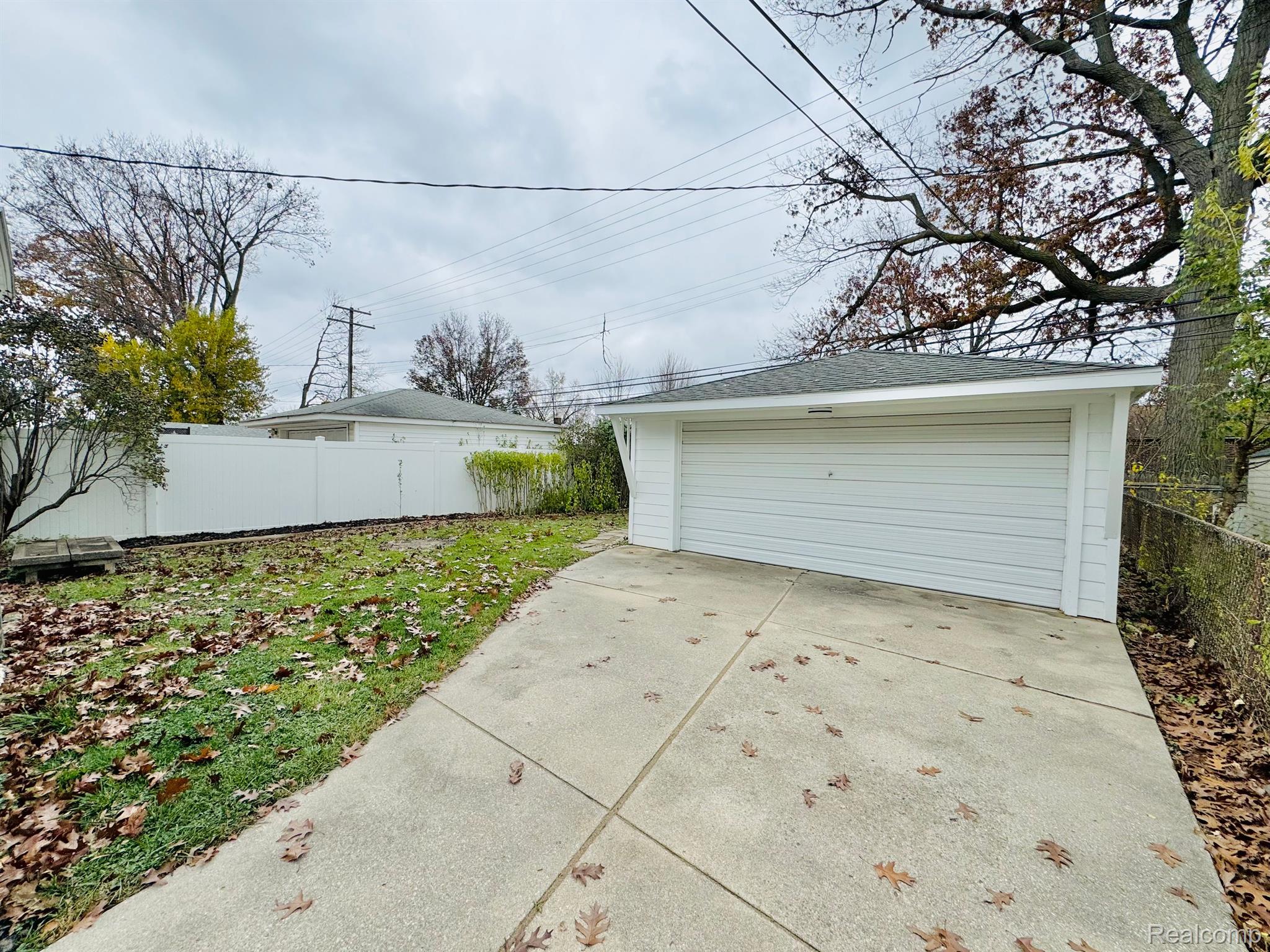 14141 LONGTIN Street