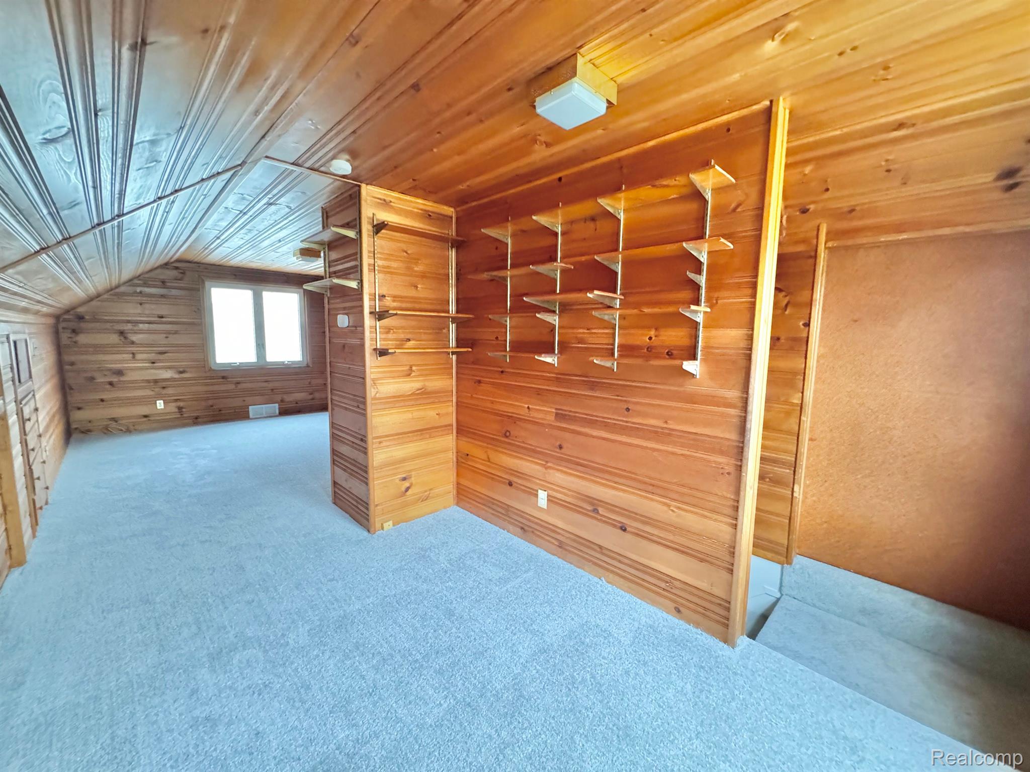 14141 LONGTIN Street