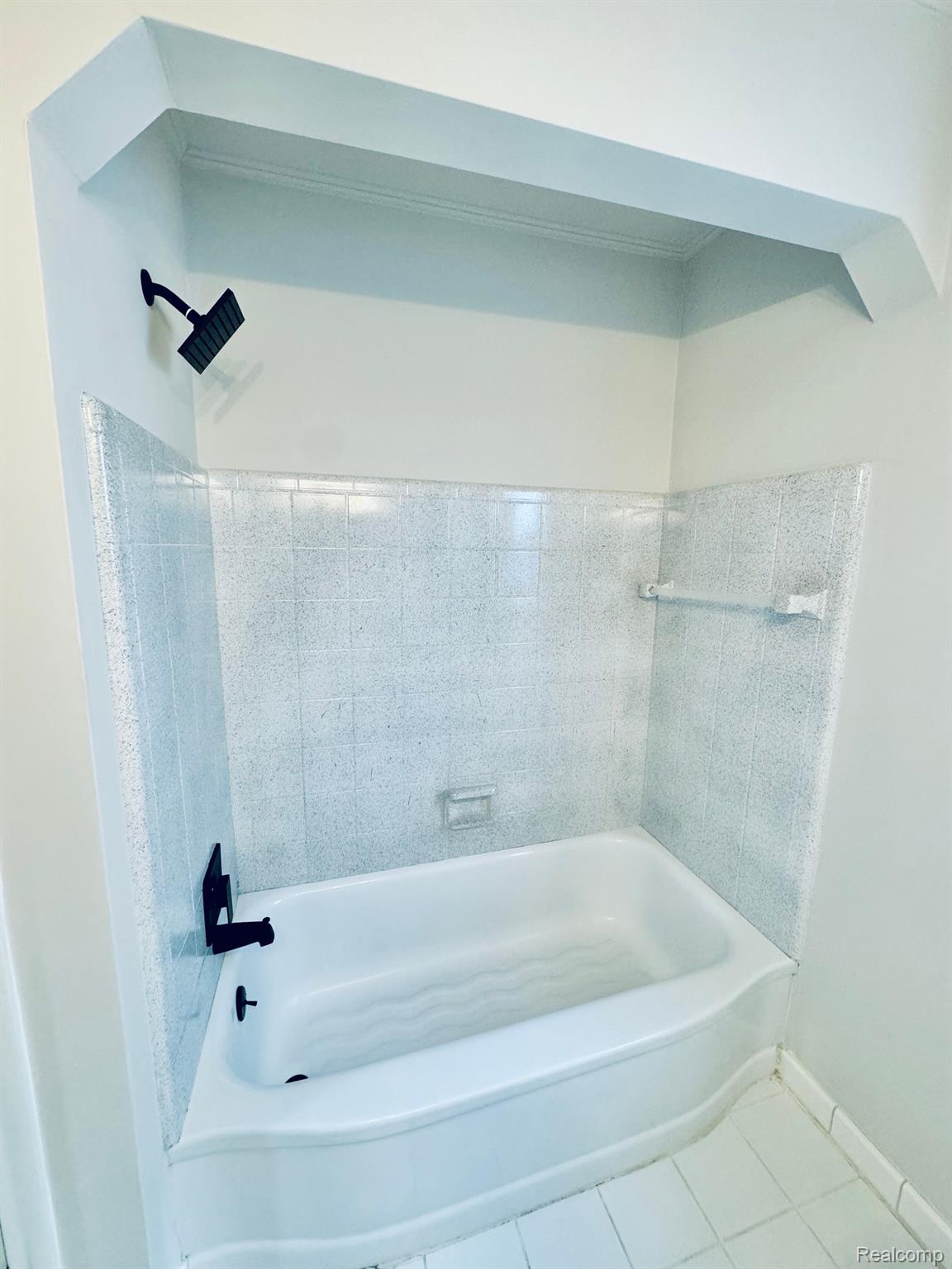 14141 LONGTIN Street