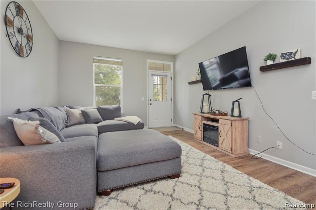 330 RED RYDER Drive 43