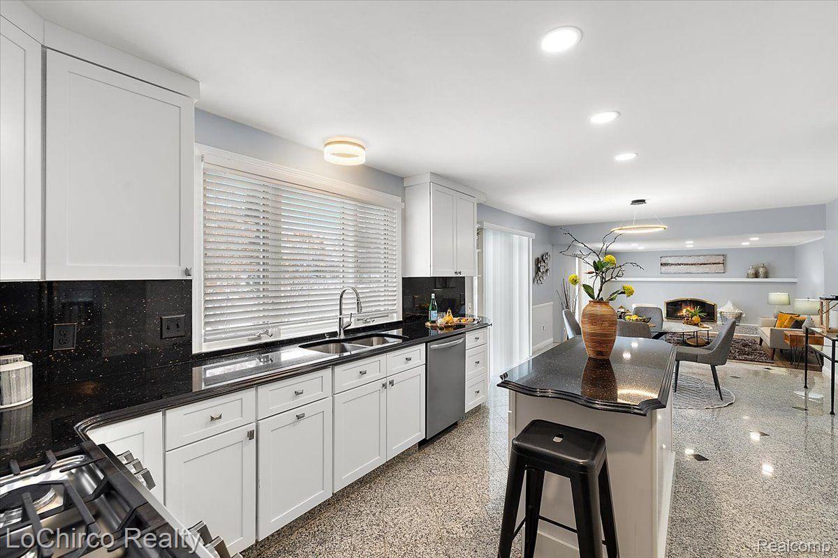 3495 MACNICHOL Trail