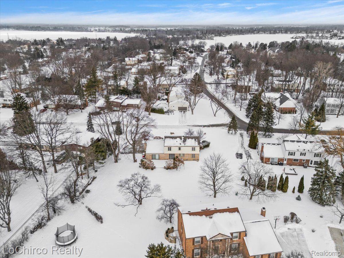 3495 MACNICHOL Trail