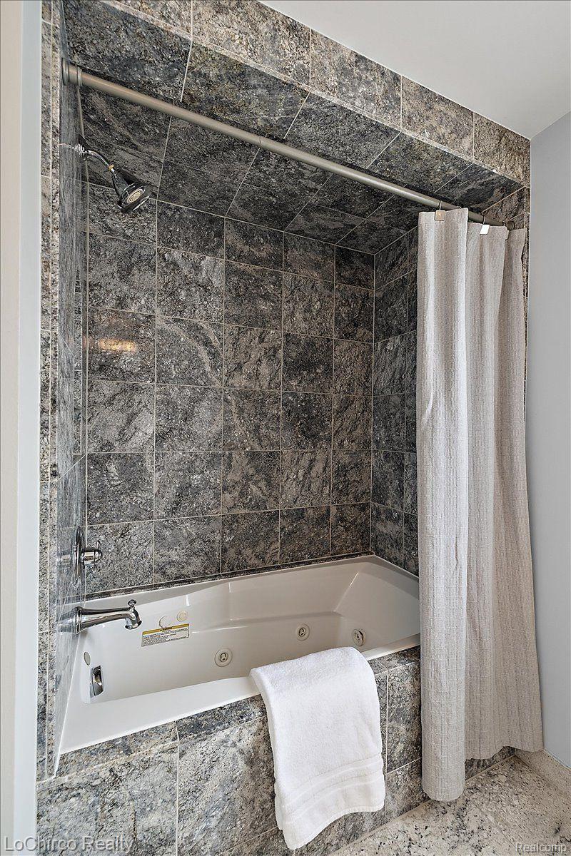 3495 MACNICHOL Trail