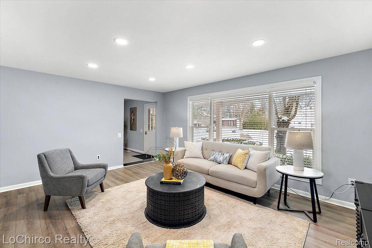 3495 MACNICHOL Trail