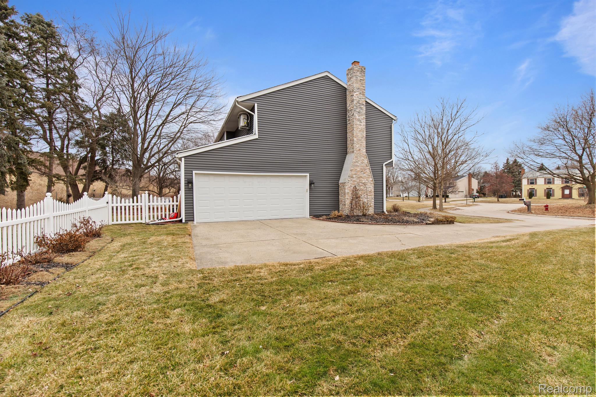 1975 FLEETWOOD Drive