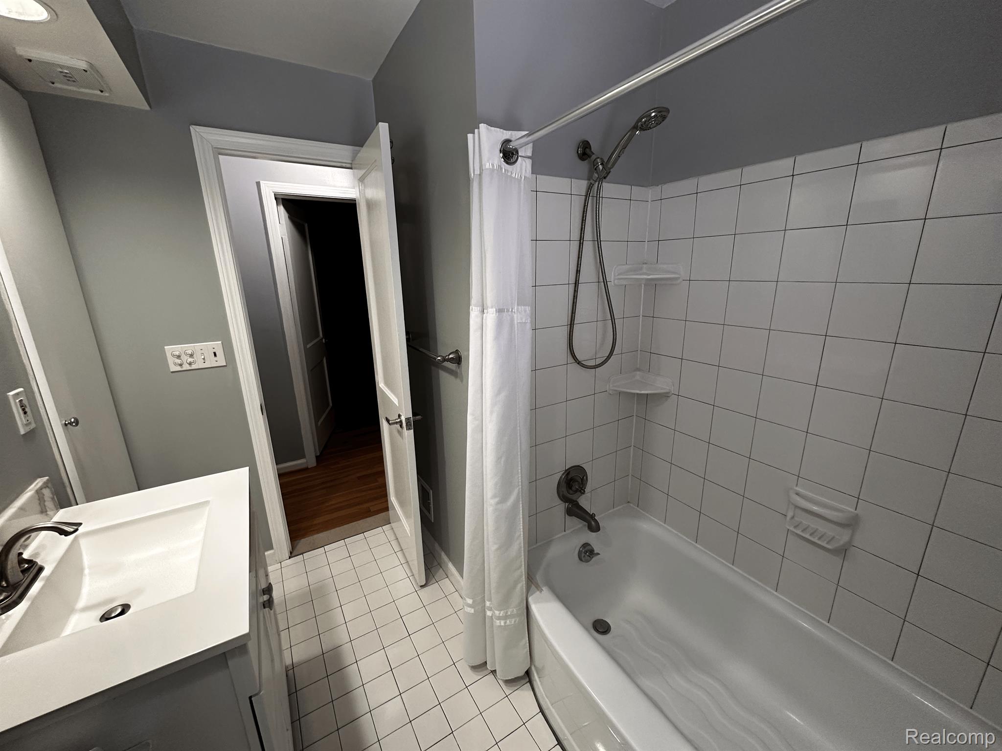 1680 PENISTONE Street