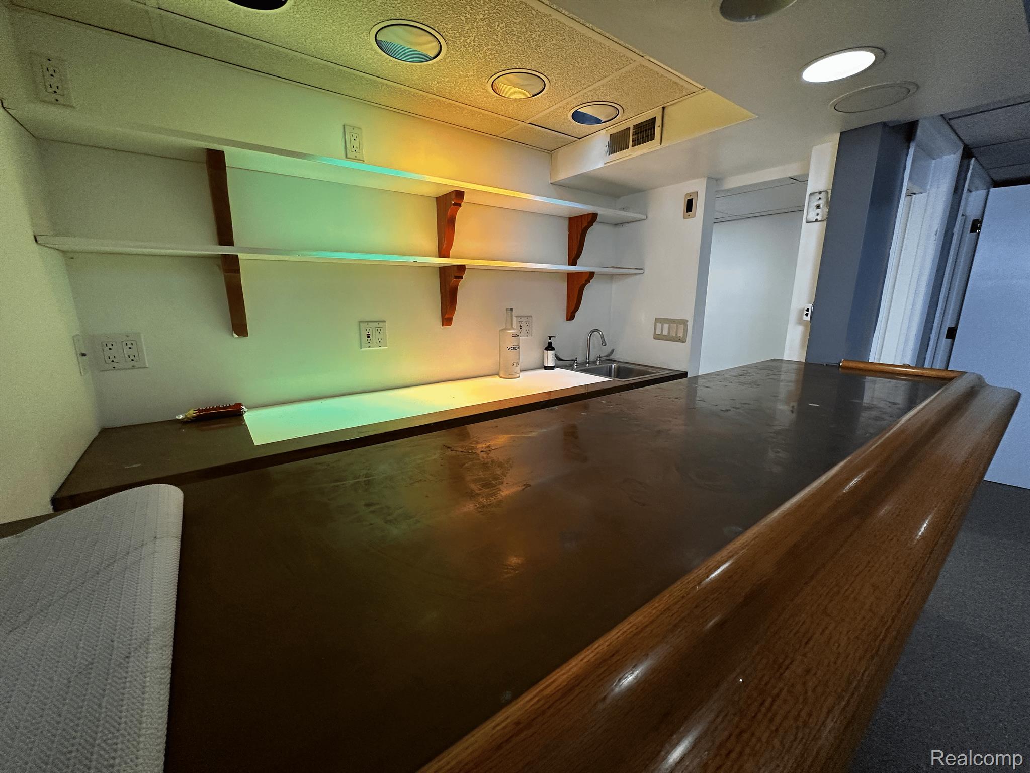 1680 PENISTONE Street