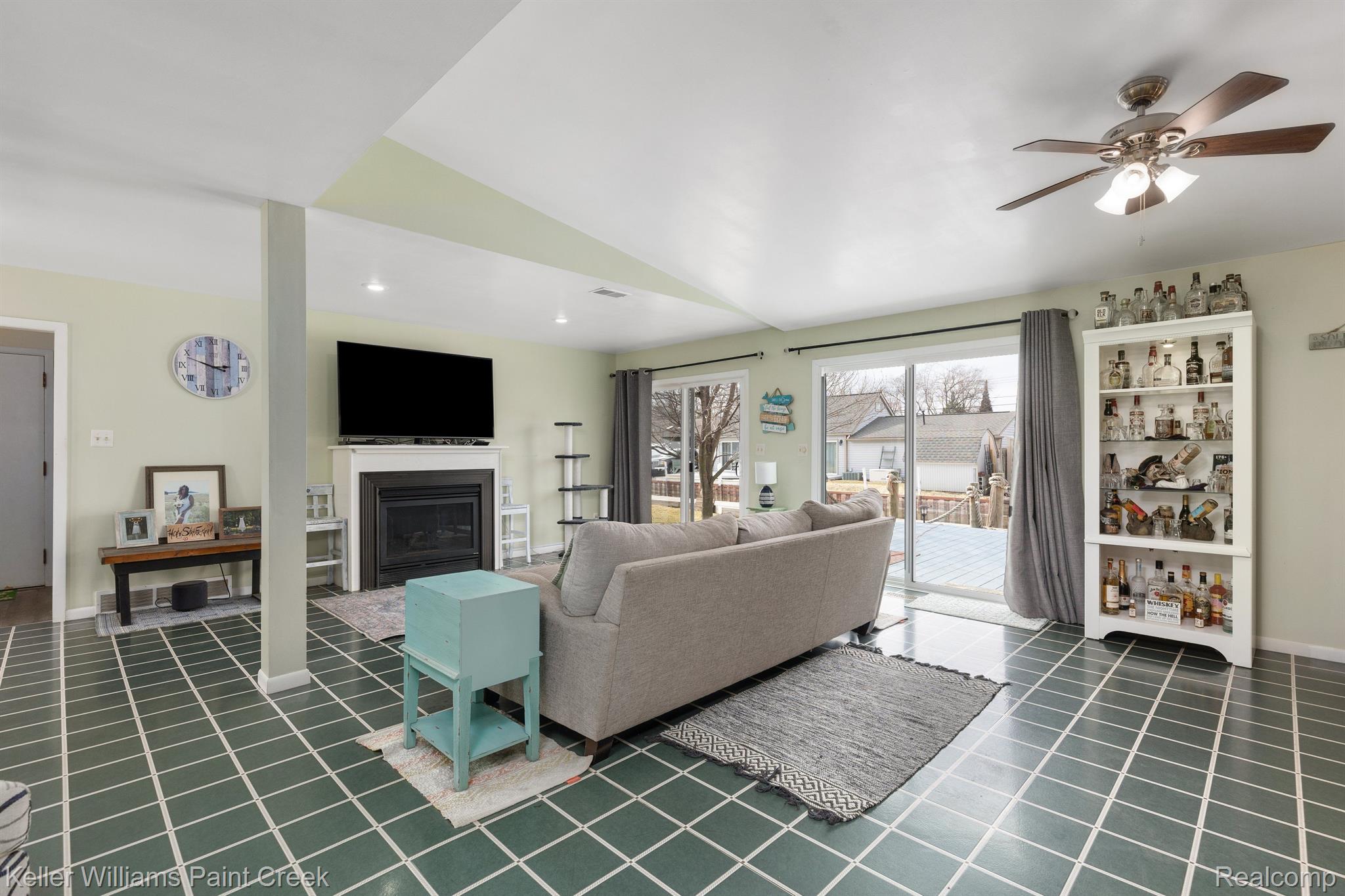 46669 ROSELANE Drive