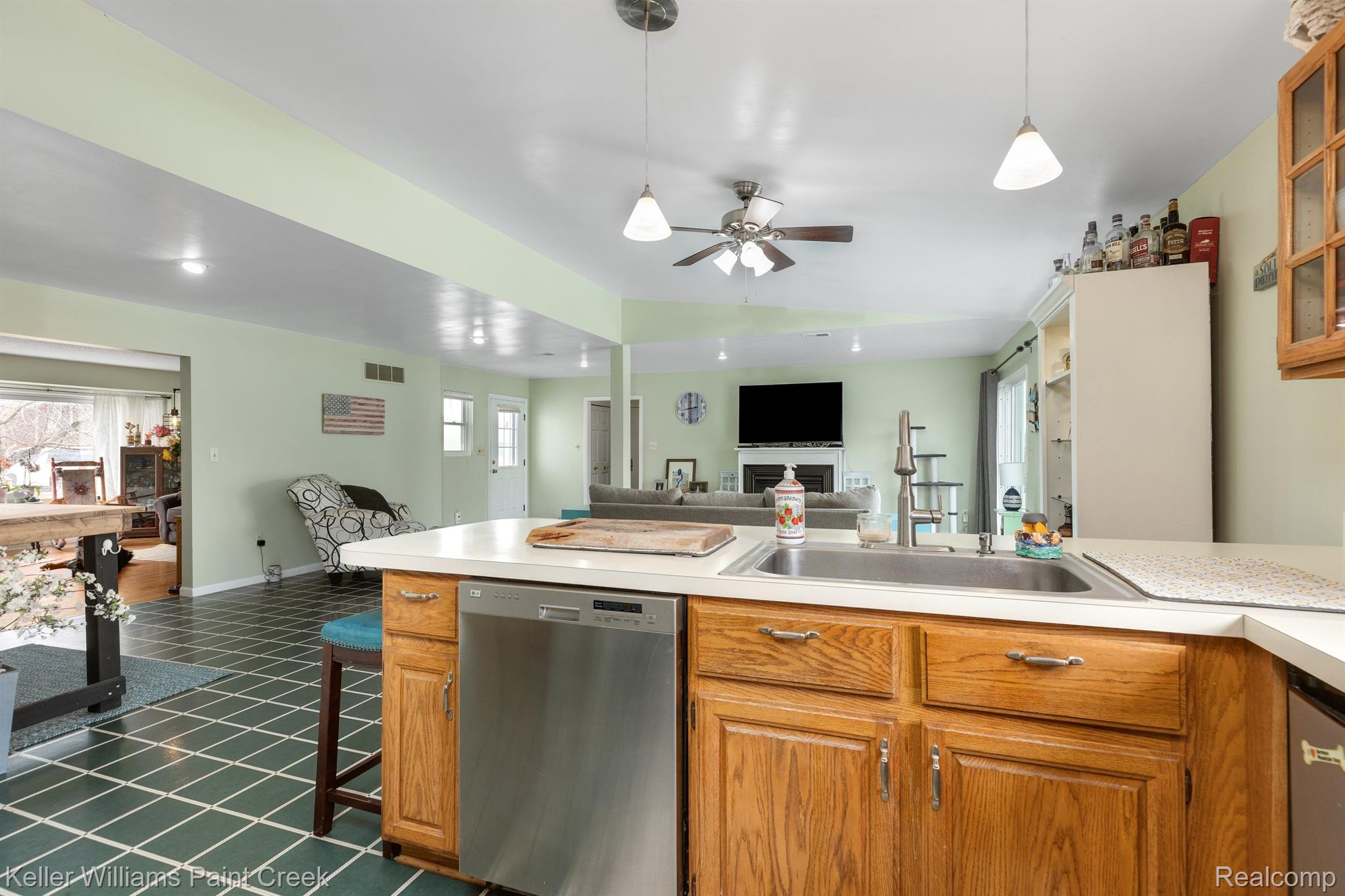 46669 ROSELANE Drive