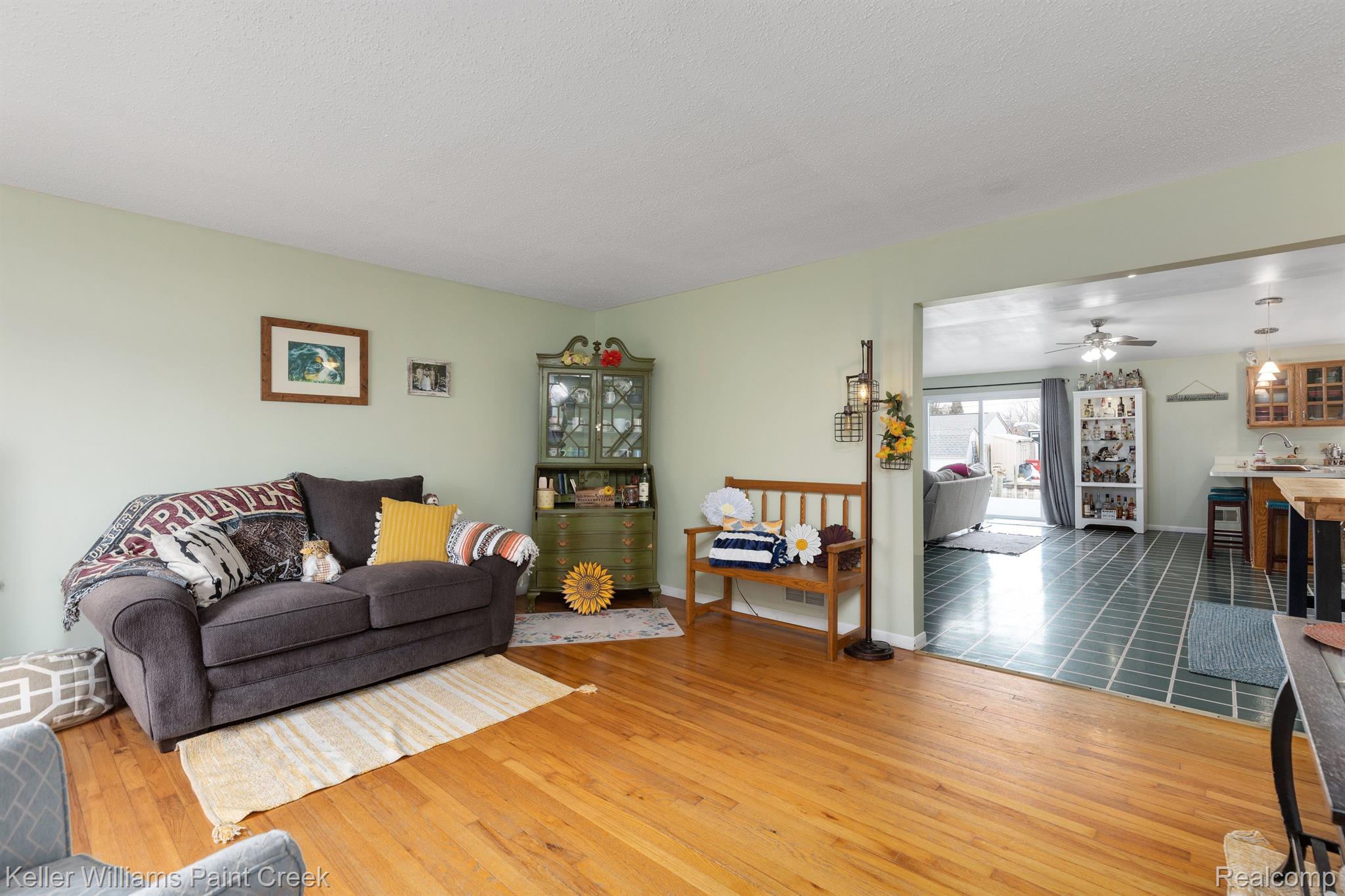 46669 ROSELANE Drive