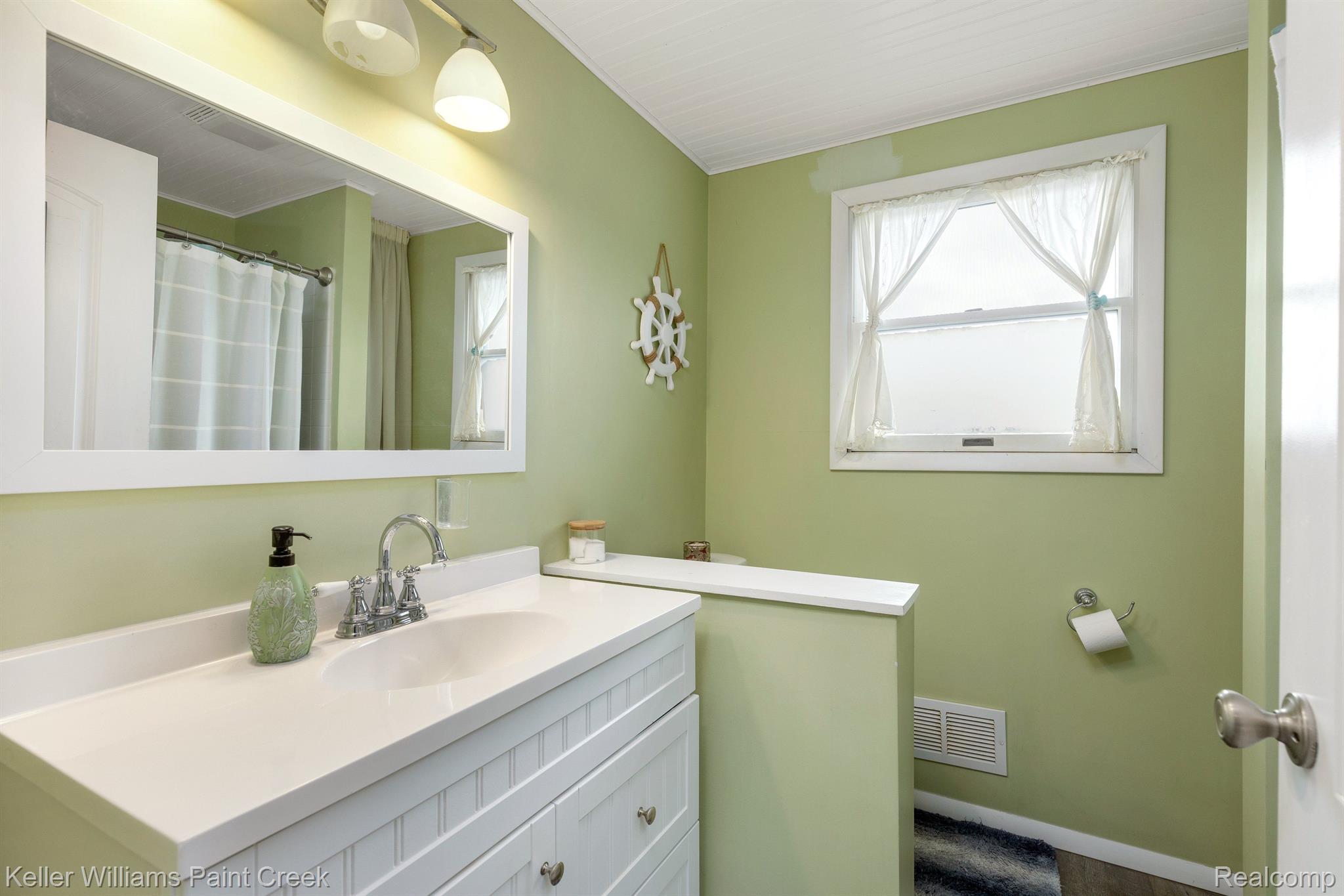 46669 ROSELANE Drive