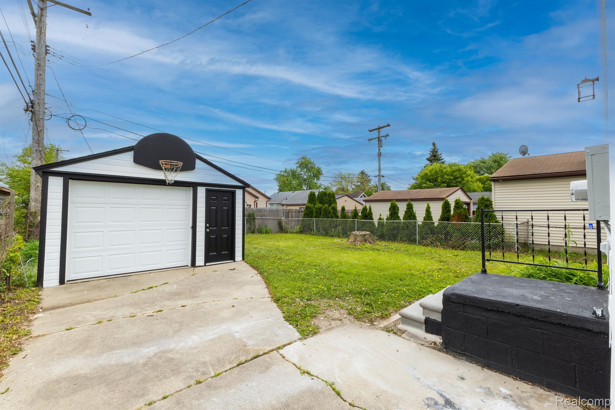 27396 BEECHURST Street