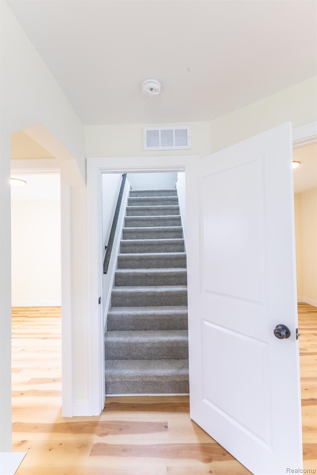 27396 BEECHURST Street