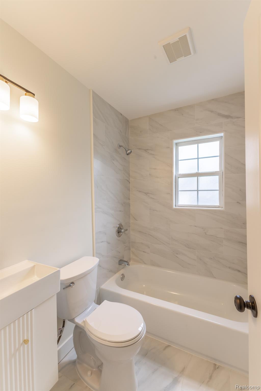 27396 BEECHURST Street