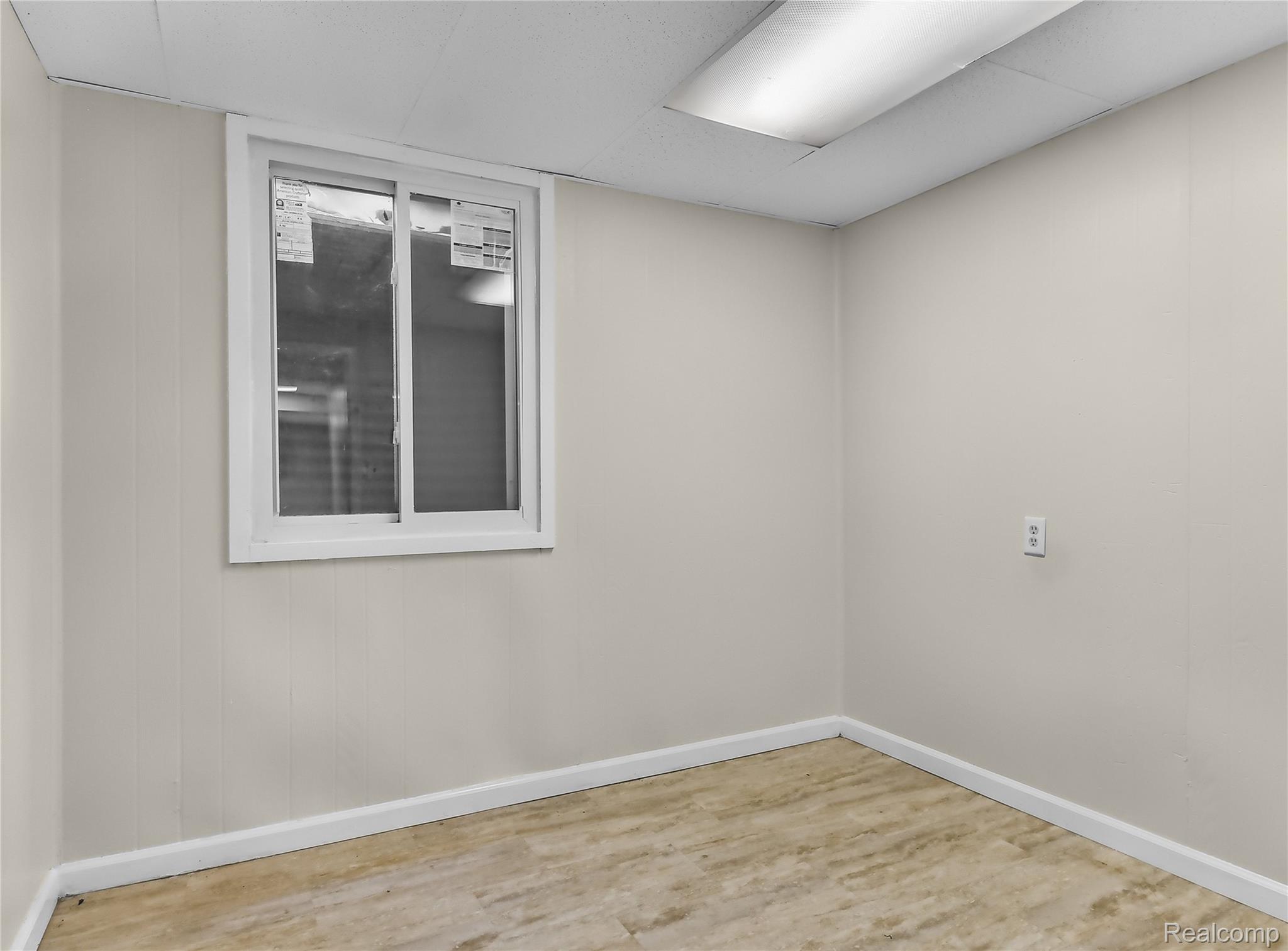 5345 Breeze Hill Place