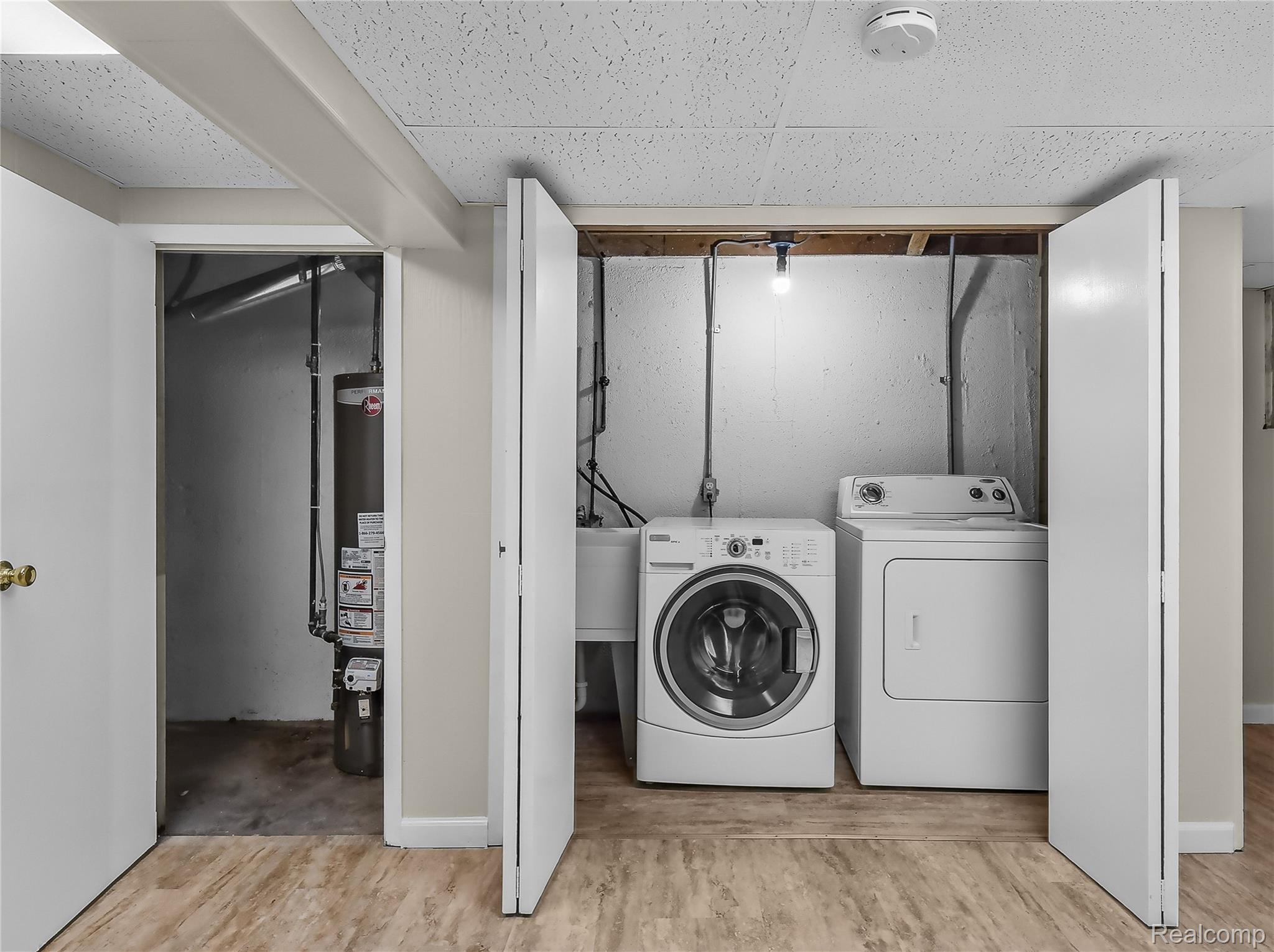 5345 Breeze Hill Place