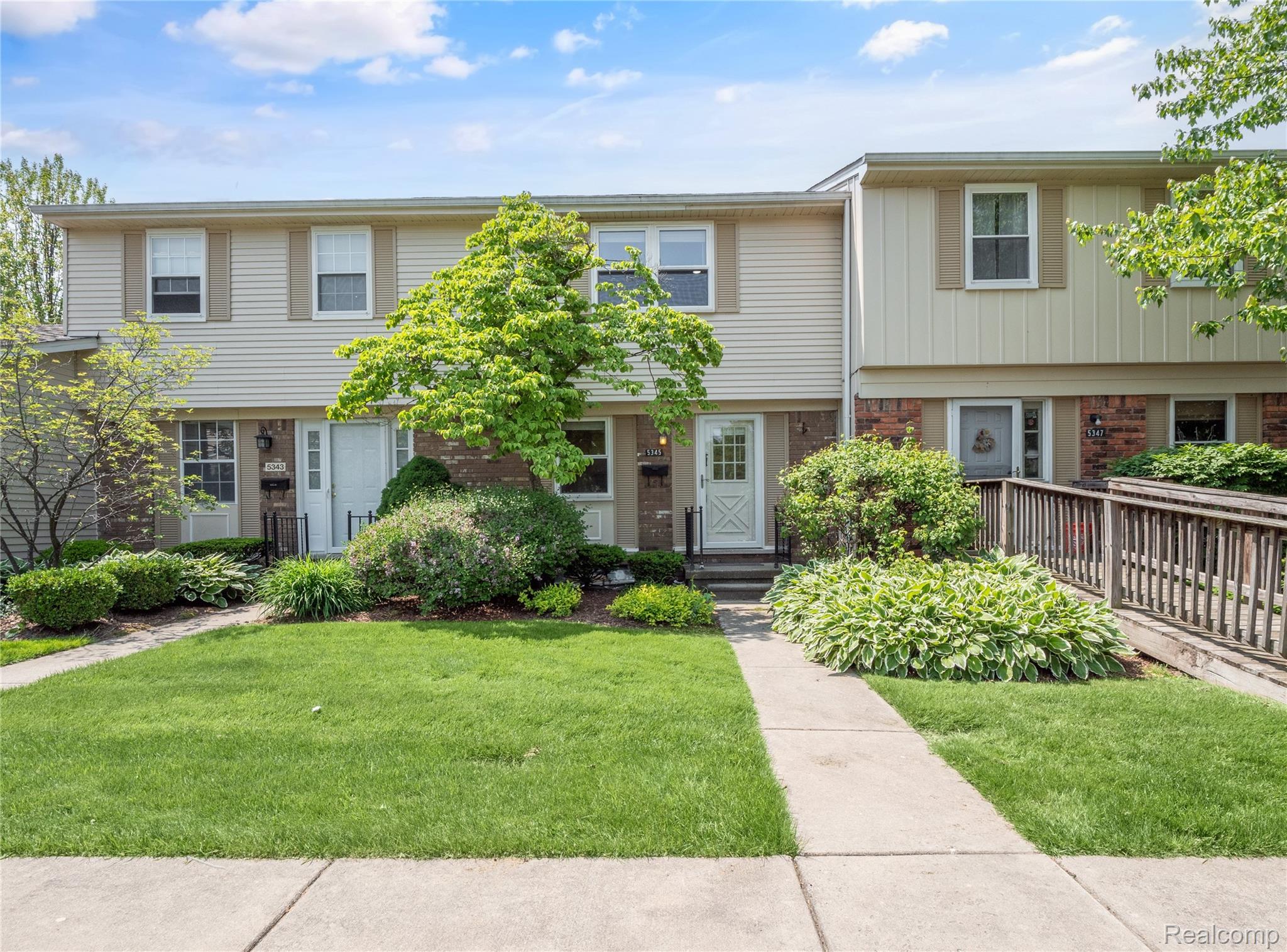 5345 Breeze Hill Place