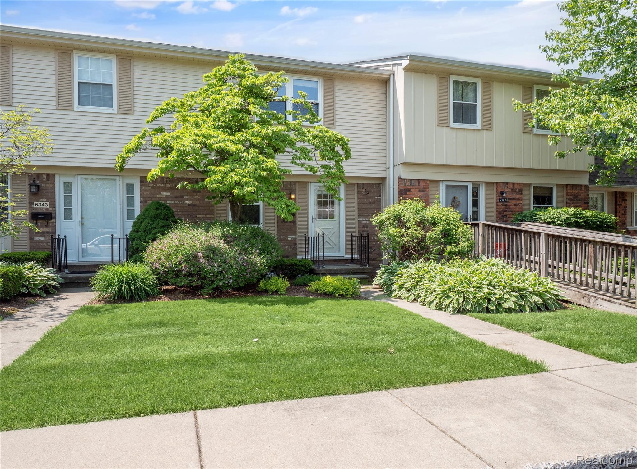 5345 Breeze Hill Place