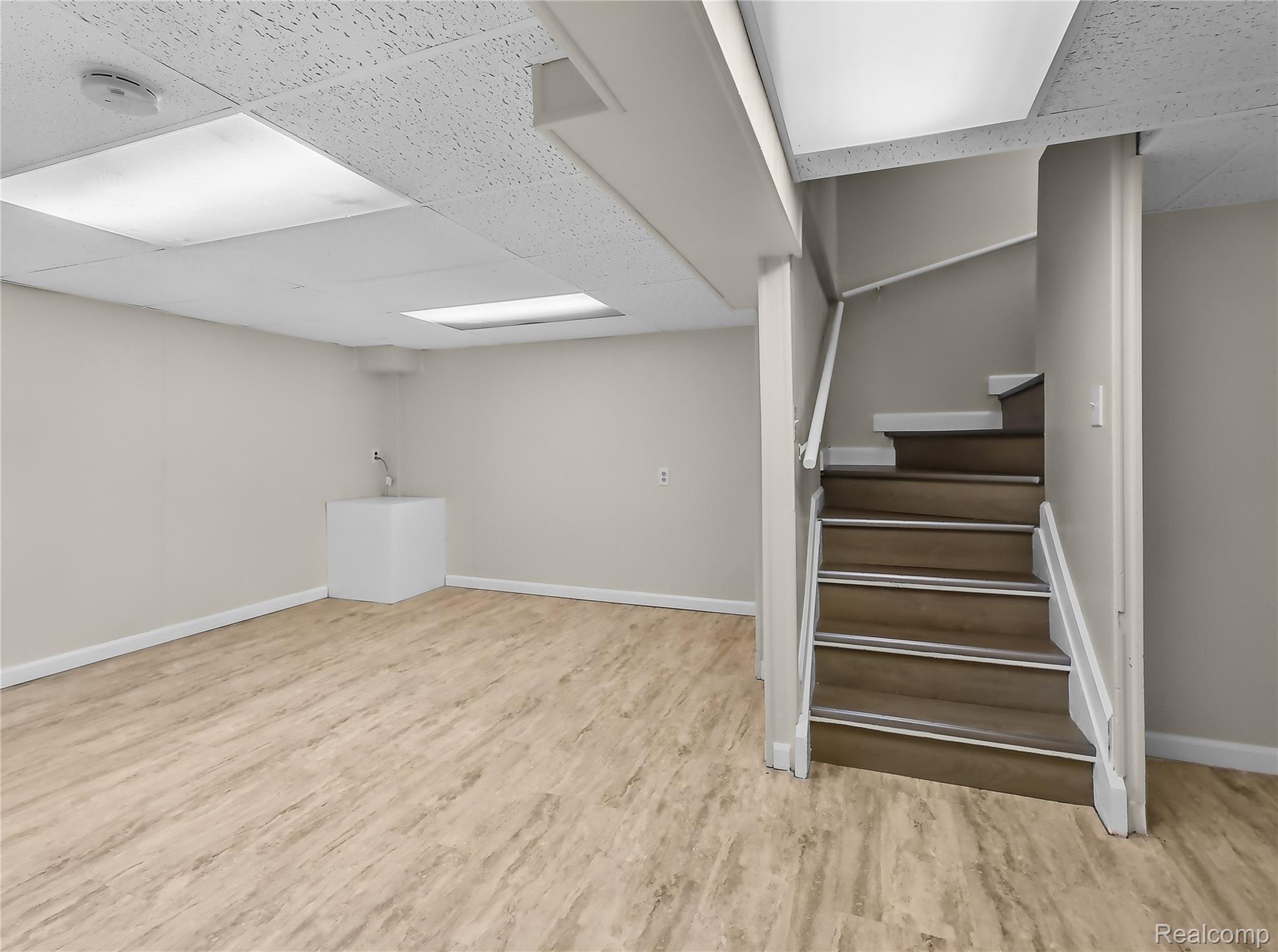 5345 Breeze Hill Place