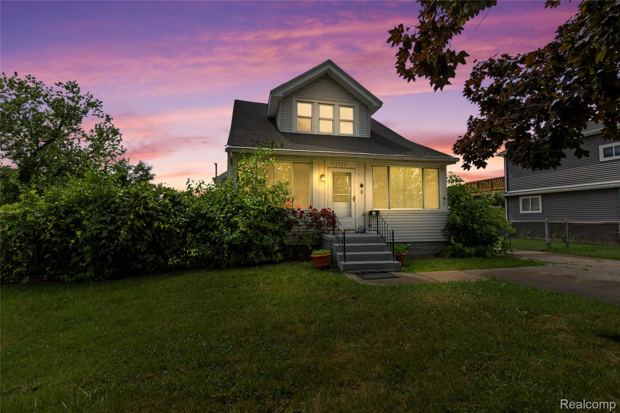 27371 Demrick Street