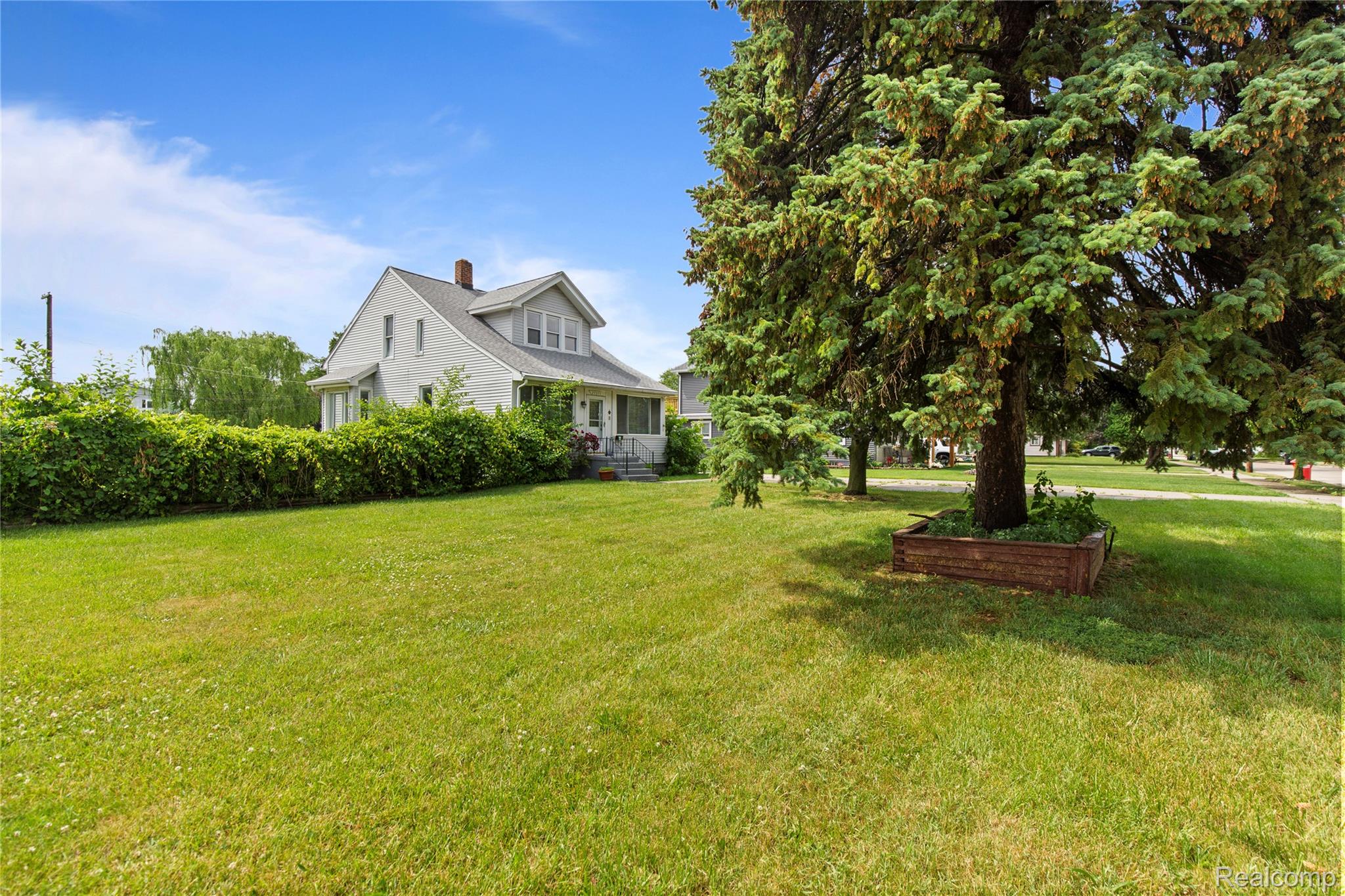 27371 Demrick Street