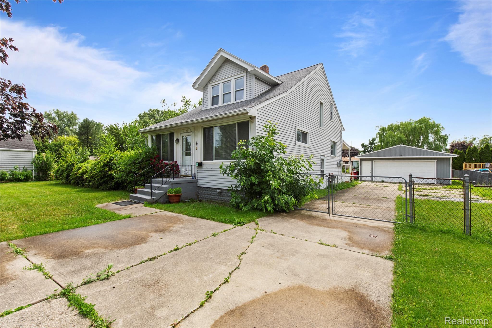 27371 Demrick Street