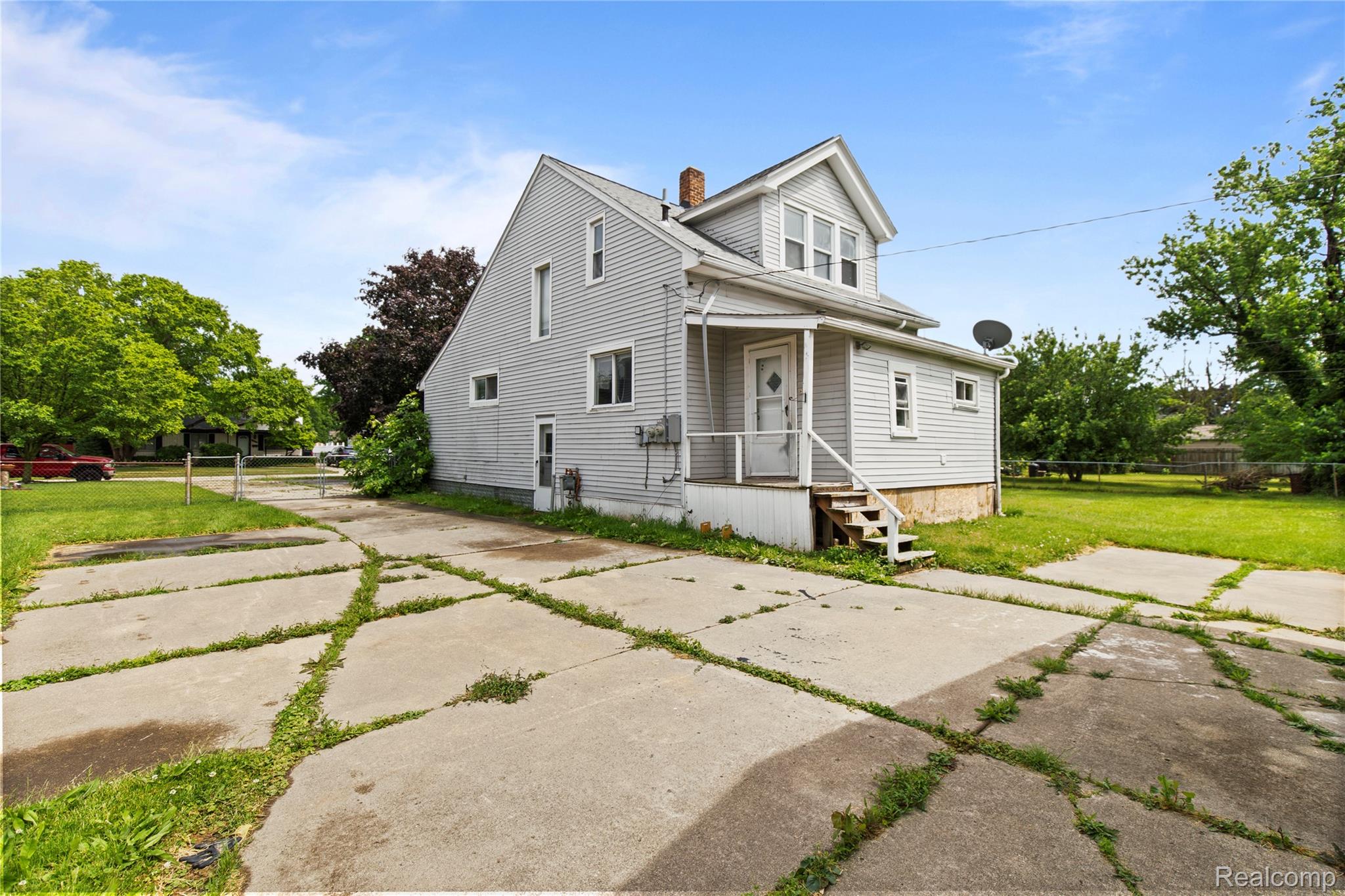 27371 Demrick Street