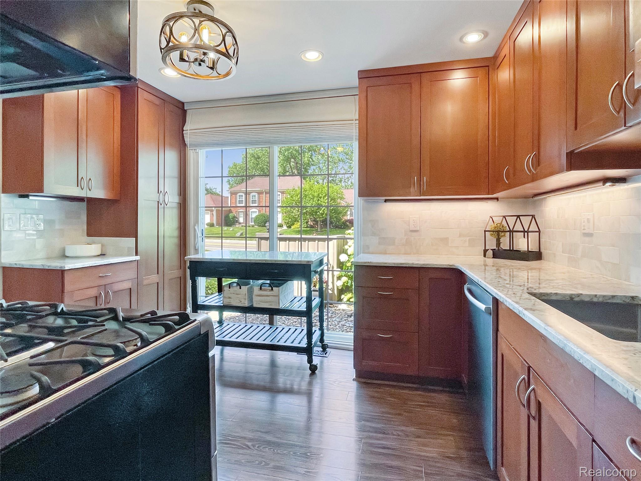 1123 Kings Cove Drive