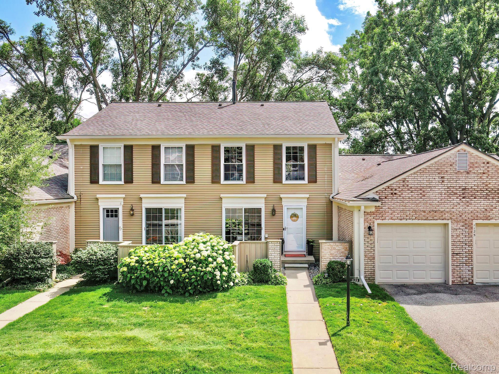 1123 Kings Cove Drive