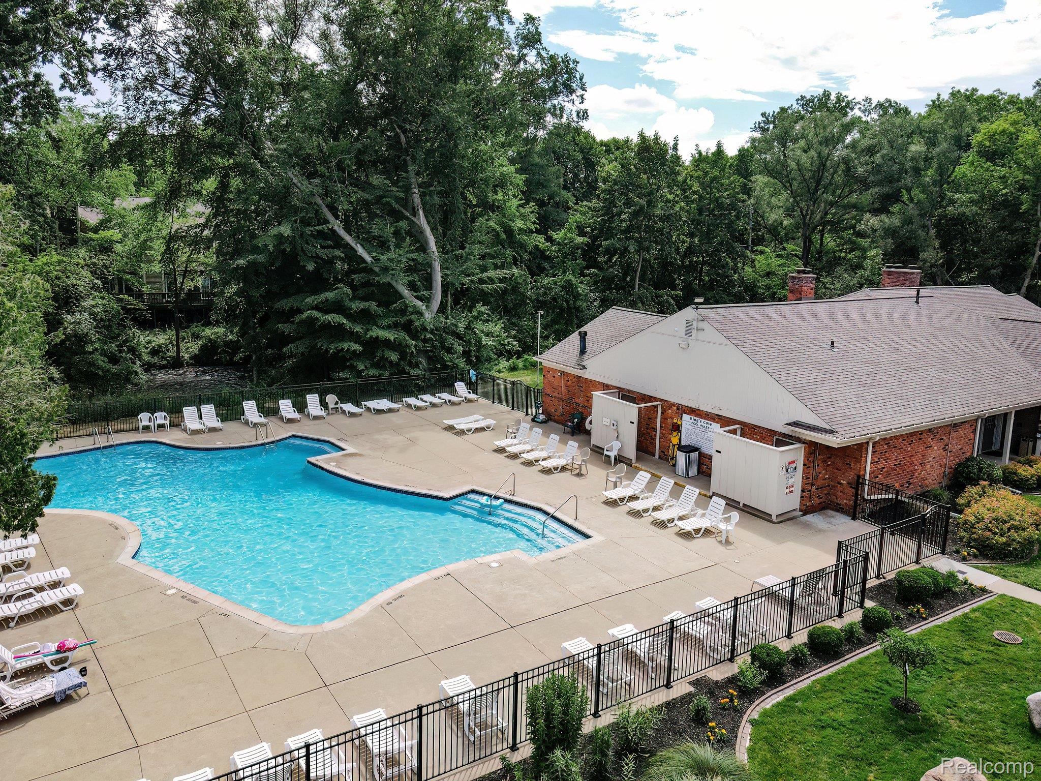 1123 Kings Cove Drive
