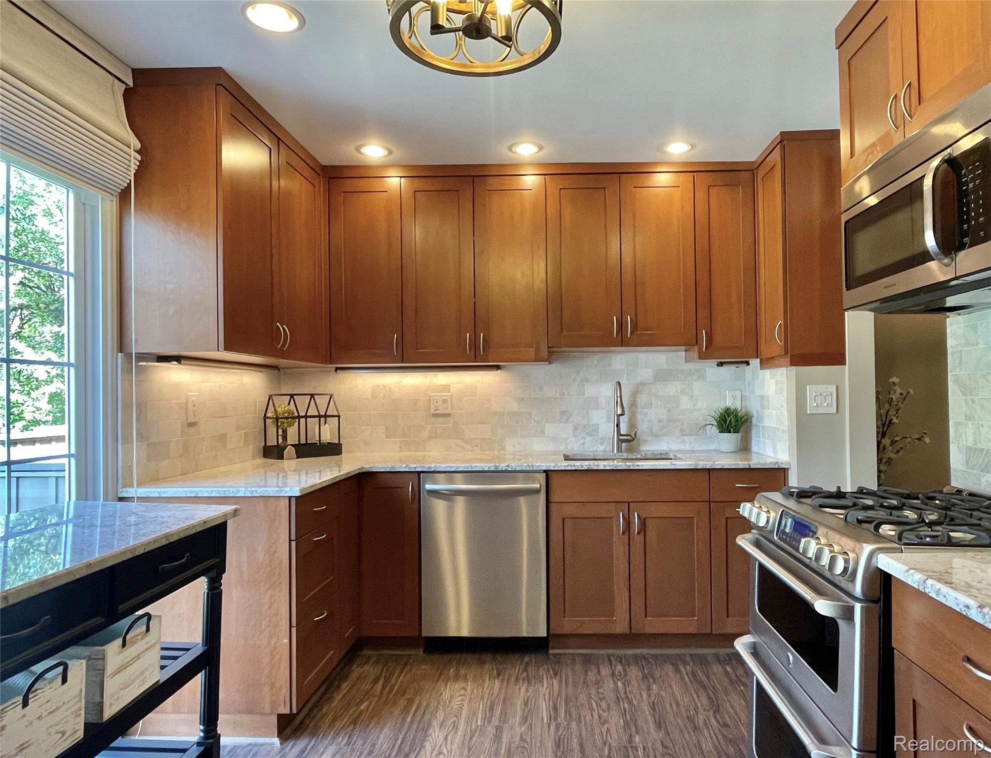 1123 Kings Cove Drive