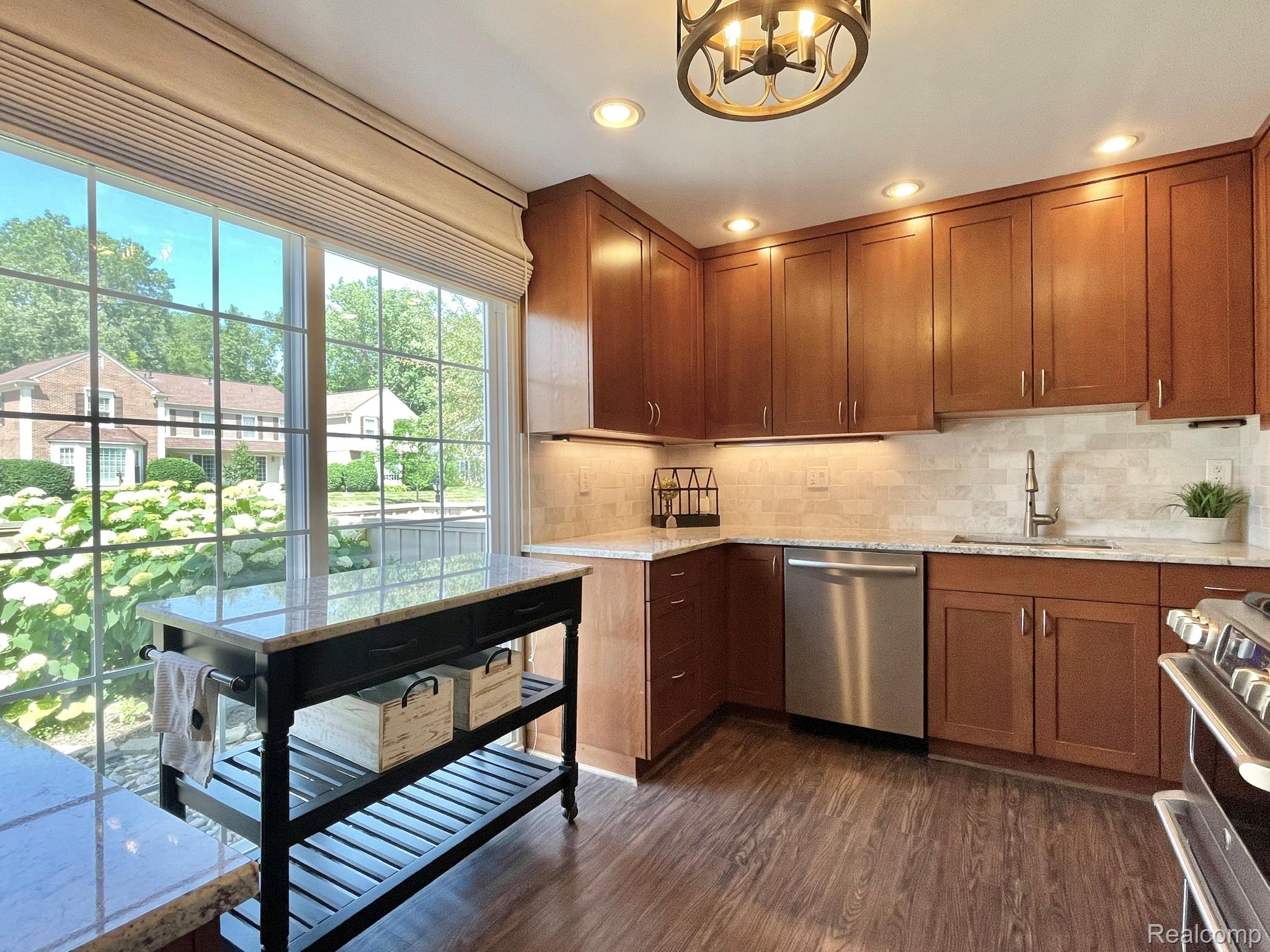 1123 Kings Cove Drive