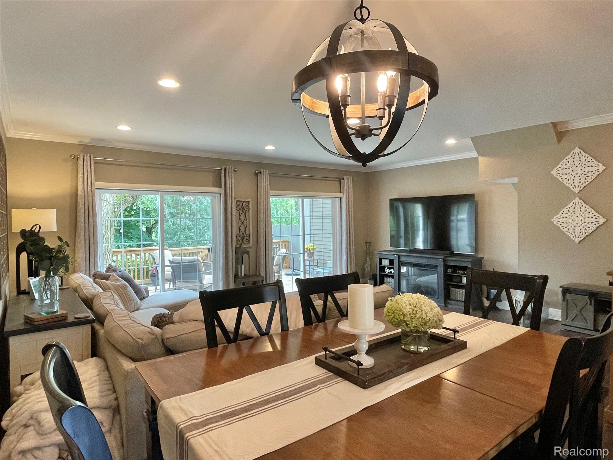 1123 Kings Cove Drive