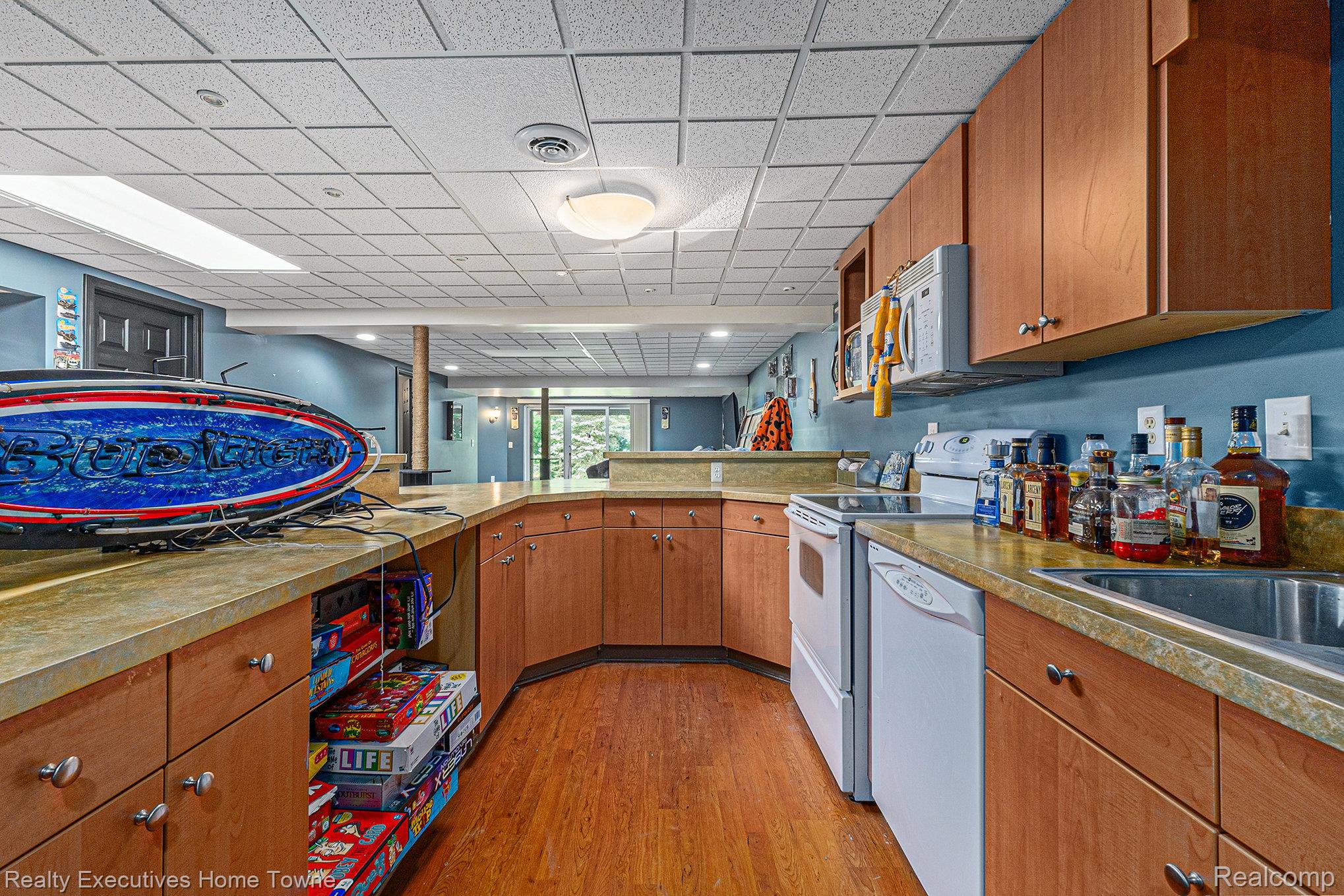 5187 Mesa Drive