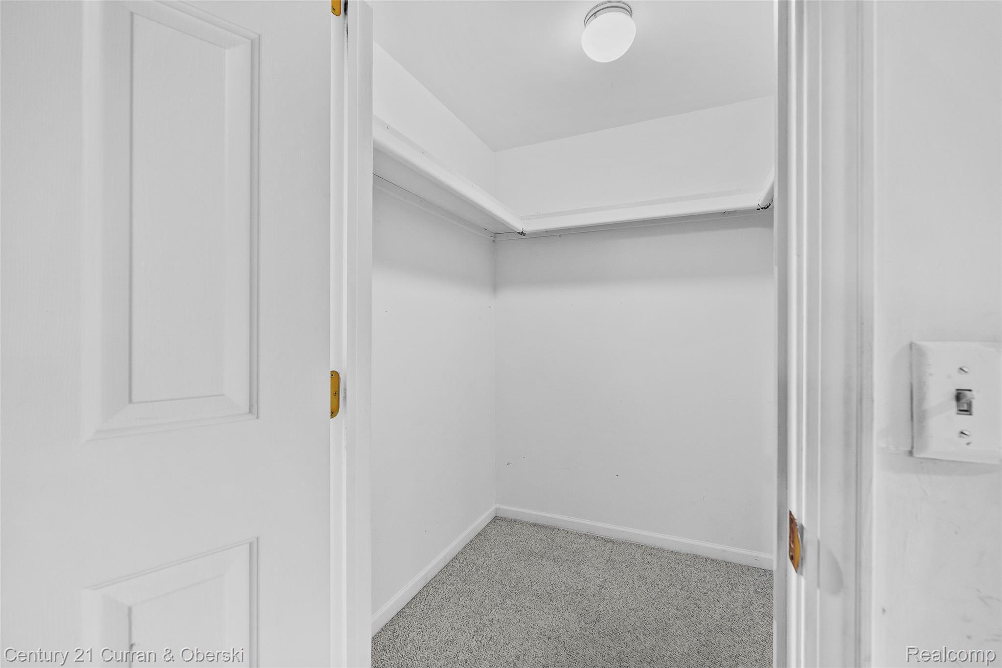 9 Canfield Circle