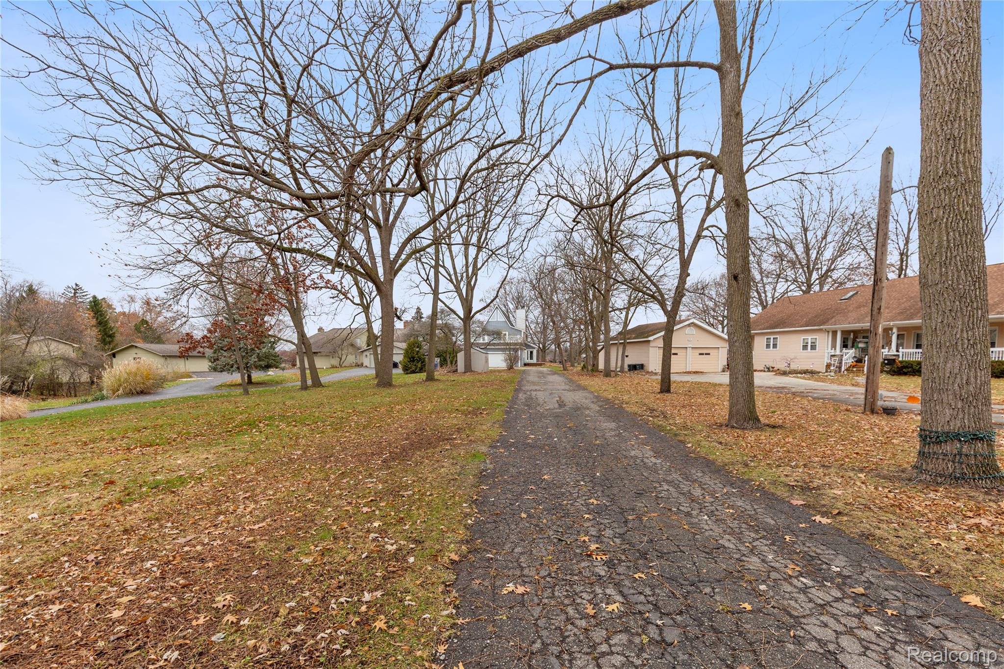 2347 Silverdown Court