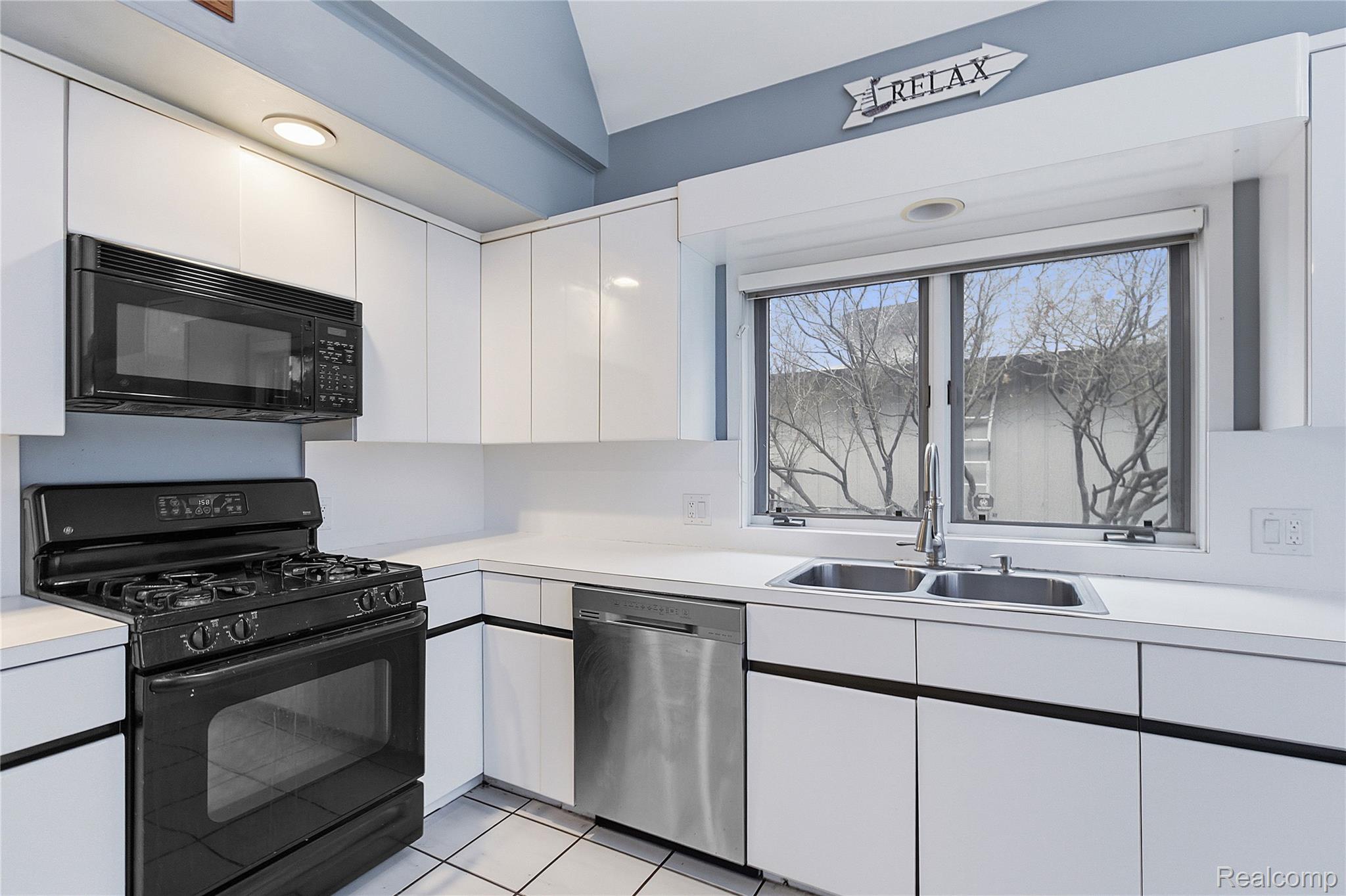 2347 Silverdown Court