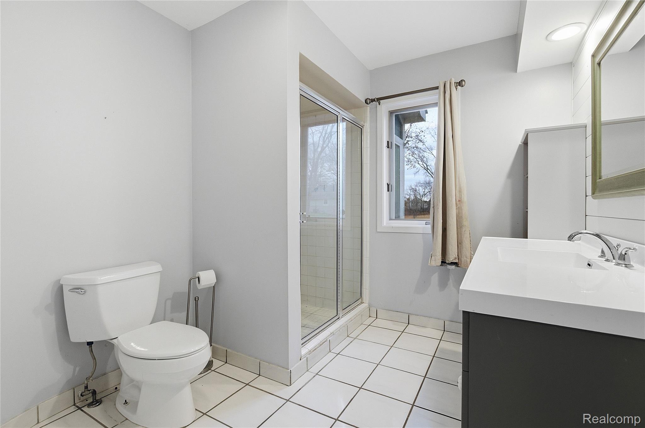 2347 Silverdown Court