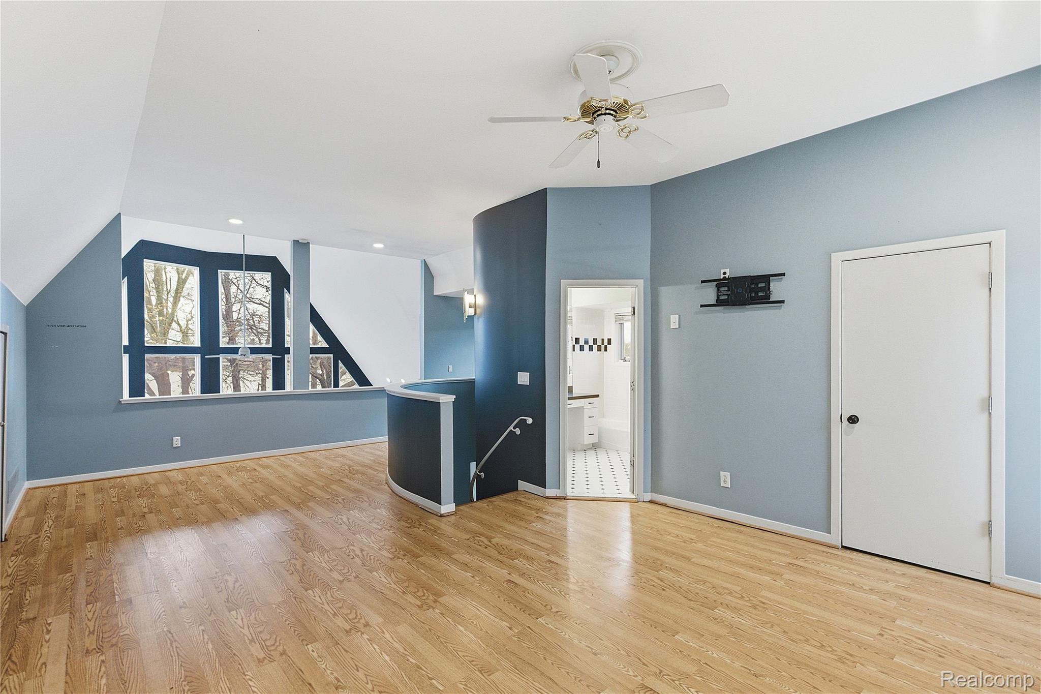 2347 Silverdown Court