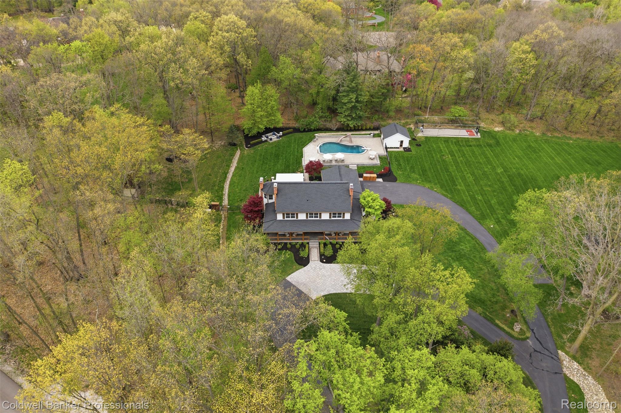 5490 Great Fosters Drive