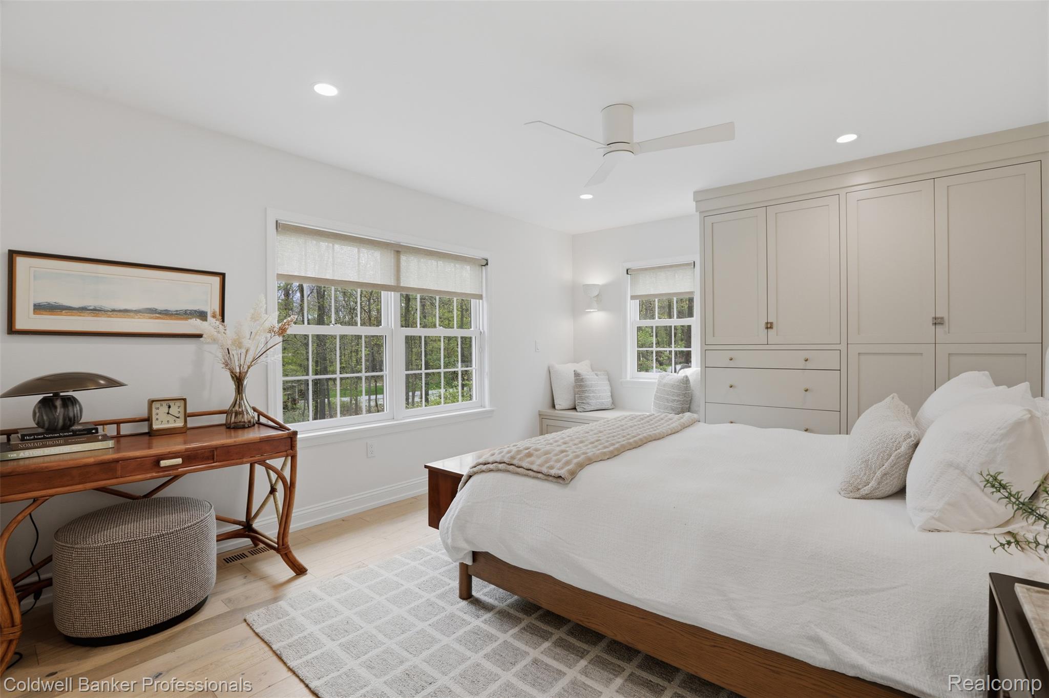 5490 Great Fosters Drive