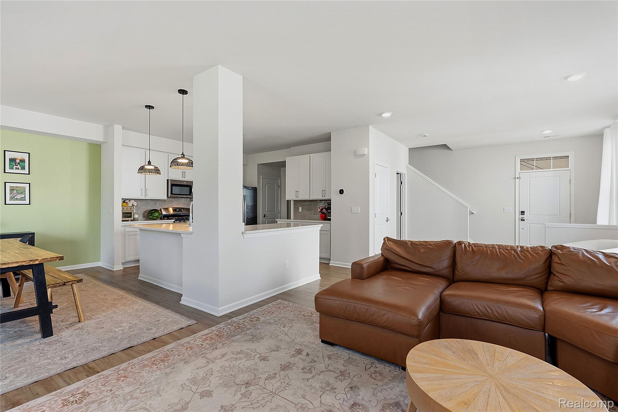 2401 Salt Springs Drive
