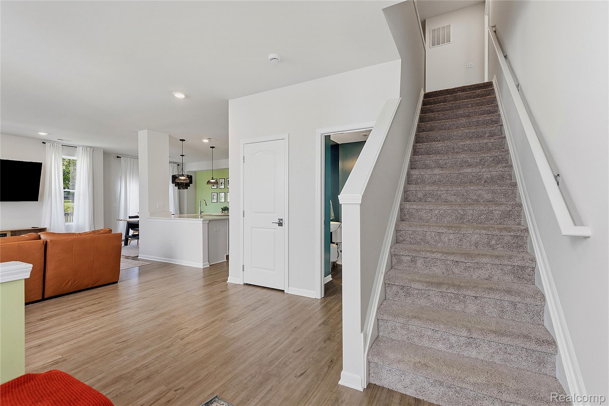 2401 Salt Springs Drive